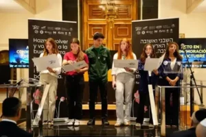 "La lucha contra el antisemitismo es una responsabilidad de toda la sociedad, no solo del pueblo judío"