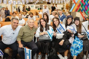 Fuerte descenso de la aliyá a Israel en 2025, pese al repunte desde los países occidentales