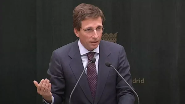 Almeida recibirá este sábado el Premio Or Janucá por su apoyo a la Comunidad Judía de Madrid