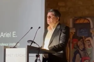 "Cuando el antisemitismo ya no huele mal, la democracia está en peligro"