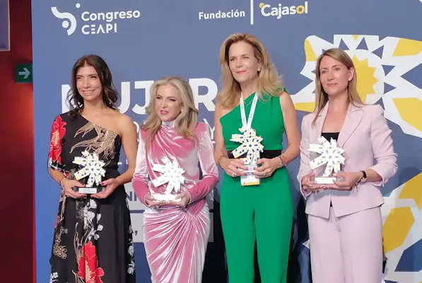 El CEAPI premia a la empresaria judeo-ecuatoriana Mónica Heller