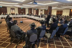 El rabino Chicurel participó en la reunión de CER en medio de una gran preocupación por el antisemitismo