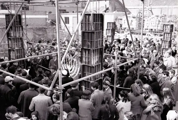 David Benatar: CJM Historia 0