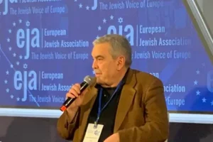 Combatir el antisemitismo, siempre