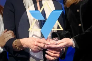 Cuando la vida judía se abre paso en medio de la adversidad