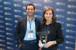 La presidenta de la CJM galardonada con el Premio Reina Esther de la EJA en una gala de líderes judíos europeos