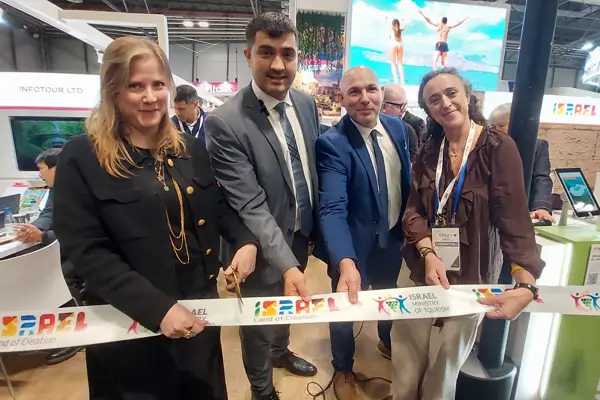 Israel inauguró su stand en FITUR y reconoció el apoyo de la FCJE, los franciscanos y el Consejo Evangélico