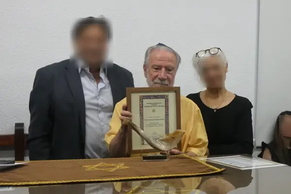 Francisco Fontana Tormo nombrado benefactor de la CIV por más de cuatro décadas de amistad y compromiso 1 Francisco Fontana