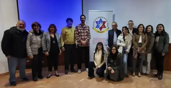 Francisco Gil White diserta sobre el Colapso de Occidente