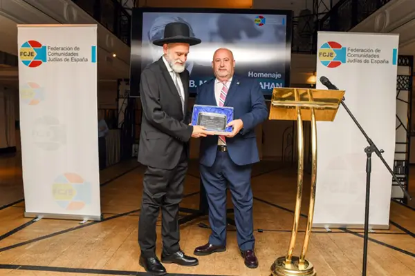 Homenaje de la FCJE al rabino Moshé Bendahán