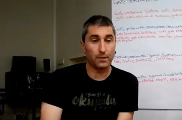 El Mundo: Un ex etarra condenado lidera las protestas propalestinas en la Vuelta a España