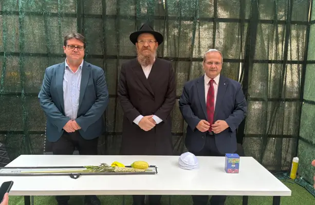 La Comunidad Judía Jabad de Barcelona inaugura una sucá pública de Ciutat Vella 2 Jabad 1