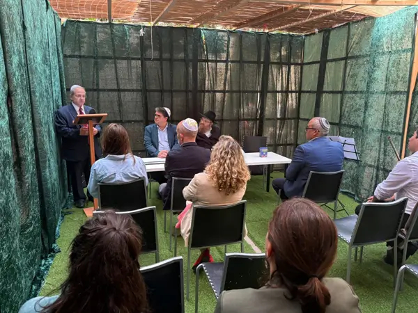 La Comunidad Judía Jabad de Barcelona inaugura una sucá pública de Ciutat Vella 1 Jabad 2