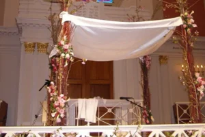 El movimiento masortí de EE.UU. pide perdón por décadas de rechazo a matrimonios mixtos y anuncia nuevo enfoque