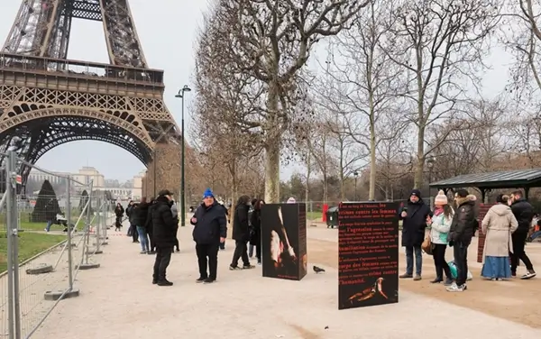 "La Esperanza" pide apoyo para mujeres israelíes víctimas del 7-O 2 La muestra de Adva Wallis y Mariam De Diz en Paris