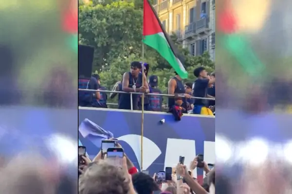 El FC Barcelona se desmarca del gesto de Yamal con la bandera palestina y transmite tranquilidad a sus fans israelíes