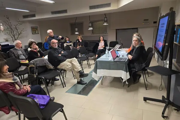 La periodista Lydia Ramis presentó su libro "Estación de Francia" en la comunidad ATID de Barcelona