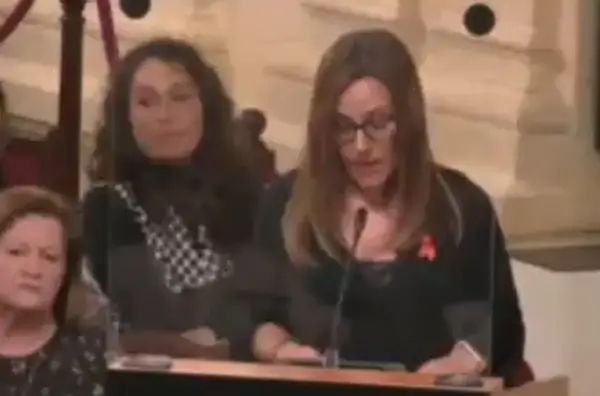 Homenaje a Shiri Bibas en el ayuntamiento de Malaga por el día de la mujer