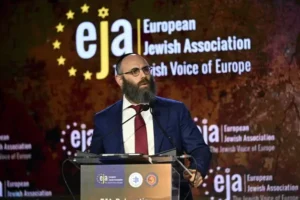 Europa debe declarar seis meses de emergencia para frenar el antisemitismo, advierte el presidente de EJA