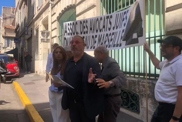 MCI amplía su denuncia contra Vueling por la expulsión de los adolescentes judíos de un avión en Valencia 1 Marsella 7