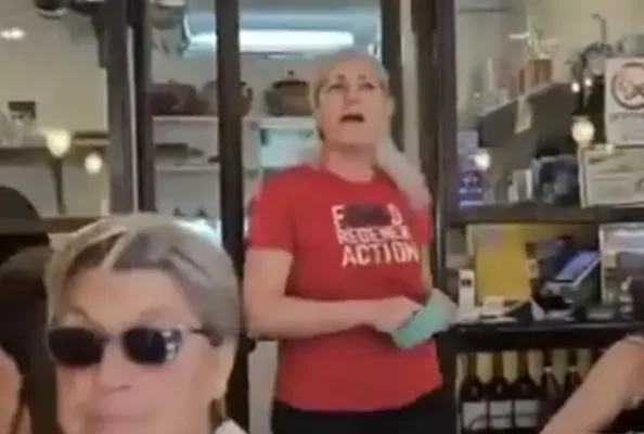 Turistas israelíes expulsados ​​de un restaurante en Nápoles por "sionistas"