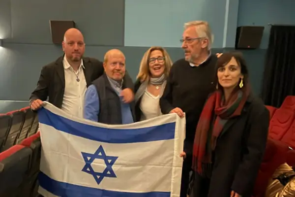 Ripoll acogió la proyección de un documental en catalán sobre la masacre del 7 de octubre 2 Orriols 0