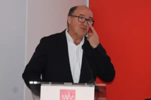 El viceconsejero Gómez-Tavira advierte de que el antisemitismo amenaza los pilares democráticos de España