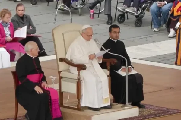 El Papa León XIV llama a las religiones a unirse contra el extremismo y el antisemitismo