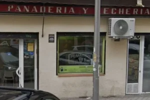 Foto de la entrada de la pizzería Rimón en Madrid