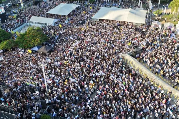 Israel celebra la liberación de los últimos rehenes con vida en Gaza