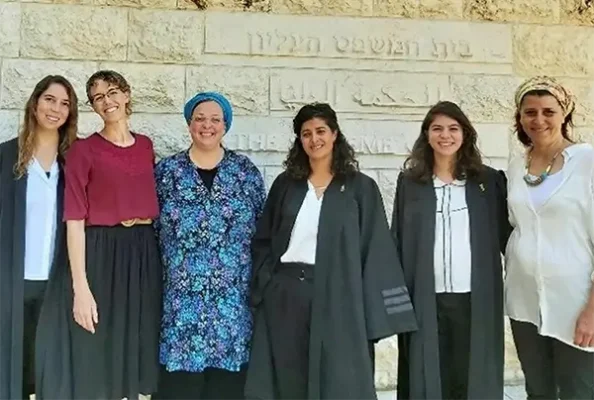 El Tribunal Supremo de Israel reconoce el derecho de las mujeres a hacer los exámenes rabínicos