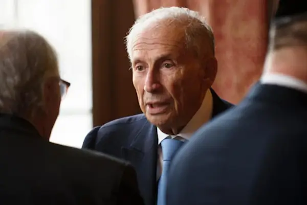 Cancelan el homenaje a Raphaël Cohen, exlíder comunitario y cónsul honorario