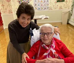 La superviviente más longeva del Holocausto, muere a los 113 años 1 Rose Girone y su hija Raha Beniksa