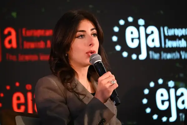 Shannon Seban, directora de CAM para Europa: "El antisemitismo en España se está volviendo algo normal, una moda"