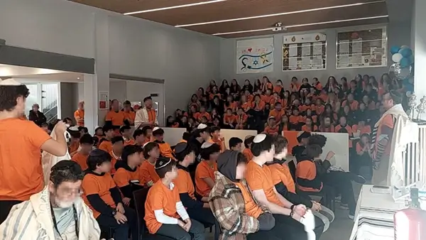 Desconcierto y quejas en la comunidad judía de Madrid por el cese del rabino Pinhas Punturello 1 Shloshim familia Bibas en el colegio Ibn Gabirol