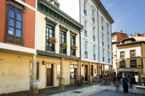 El acoso a la Comunidad Judía de Asturias y su presidenta llegan a la Fiscalía en una denuncia de MCI