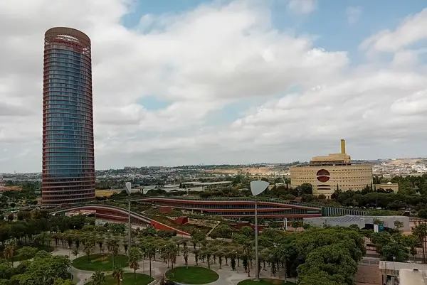 Un grupo español de inversores israelíes adquirirá el rascacielos más alto de Sevilla por unos 130 millones de euros