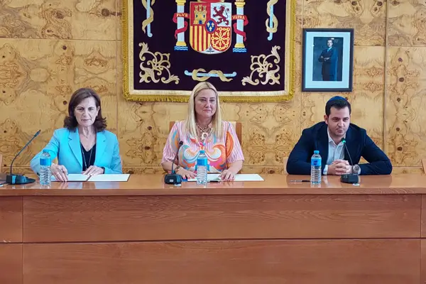 Torrelodones se adhiere a la definición de la IHRA contra el antisemitismo en un acto con la CJM, el MCI y la EJA