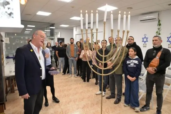 Limmud Valencia llama a la unidad del judaísmo para combatir el antisemitismo en España 3 Valencia Januca