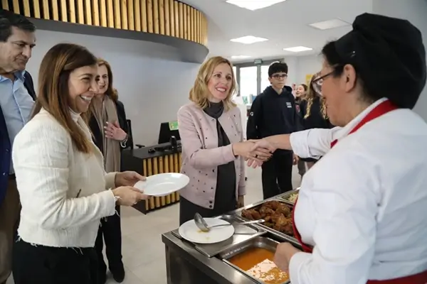 Visita alcaldesa de Alcobendas a colegio judio 3