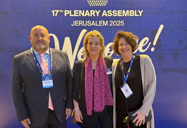 Lauder revalidado como presidente del WJC en asamblea en Jerusalén 2 WJC 3