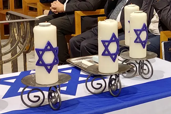 La CJB obligada a trasladar el acto de Yom Hashoá en Barcelona por supuestas "razones de seguridad"