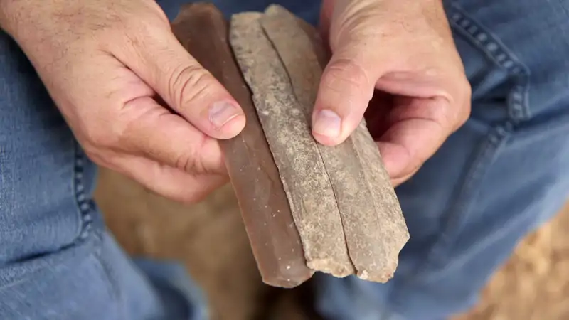 Descubren en Israel un taller de cuchillas de sílex de hace 5.000 años 2 una de las cuchillas de silex encontradas en el yacimiento
